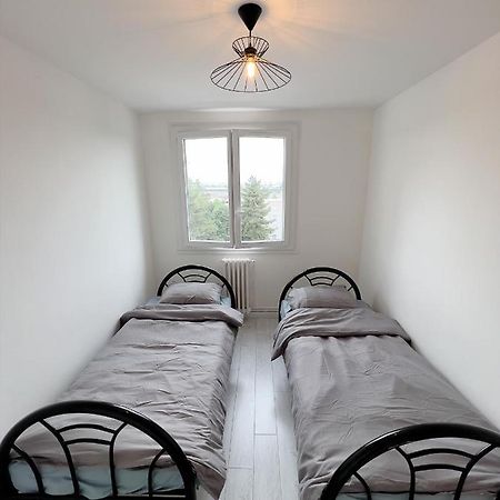 Appartement Spacieux Avec Balcon Saint-Fons Εξωτερικό φωτογραφία