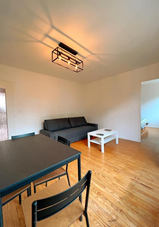 Appartement Spacieux Avec Balcon Saint-Fons Εξωτερικό φωτογραφία